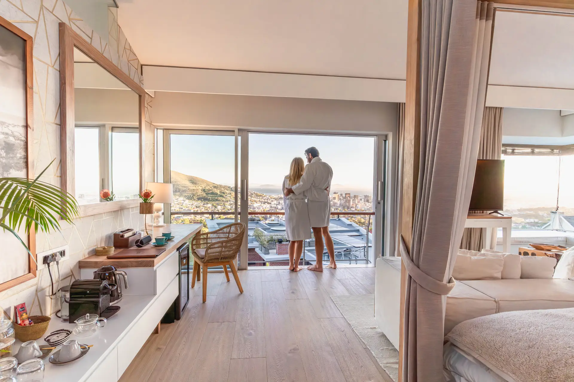 Atzaro-Cape-Town-Luxury-Boutique-Hotel-4-2